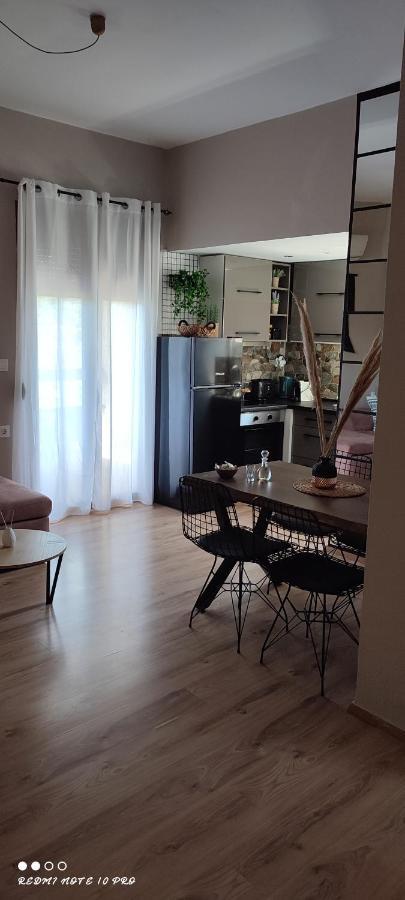 Natural Green Apartment Damnoni Eksteriør bilde